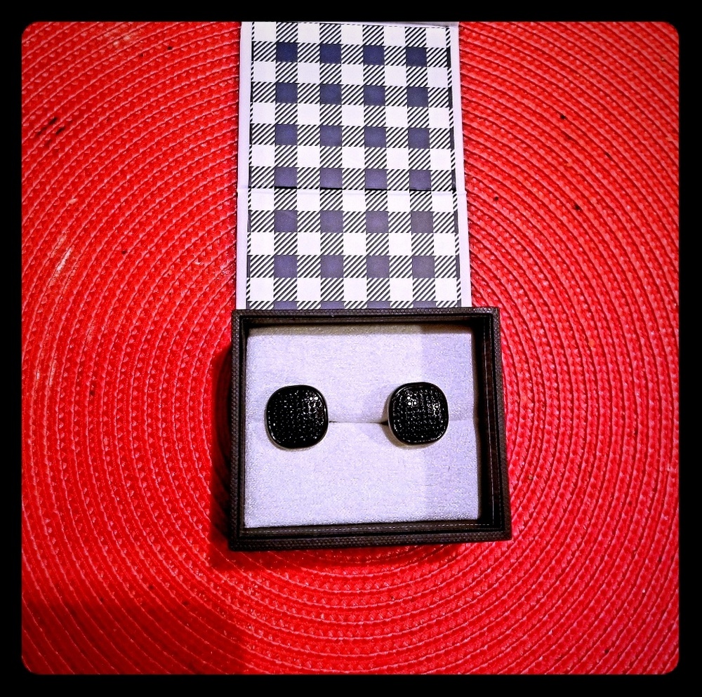 Crystal cuff links